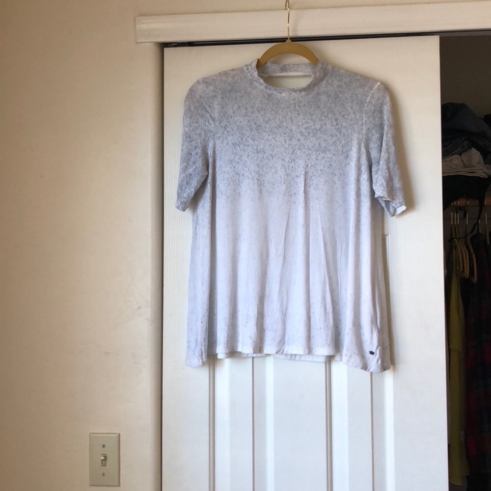 AE Soft and Sexy Keyhole Top